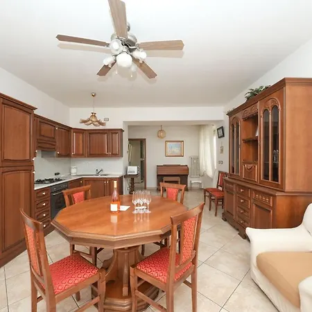 Apartment Floriana Desenzano del Garda